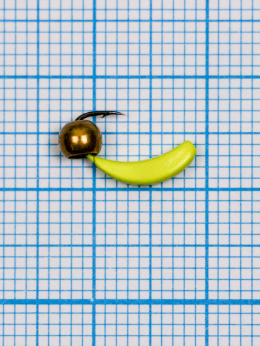 Мормышка Банан Квадратный (Banana Quattro) 0,45/4, жёлтый Fluo +, латунный шар золото